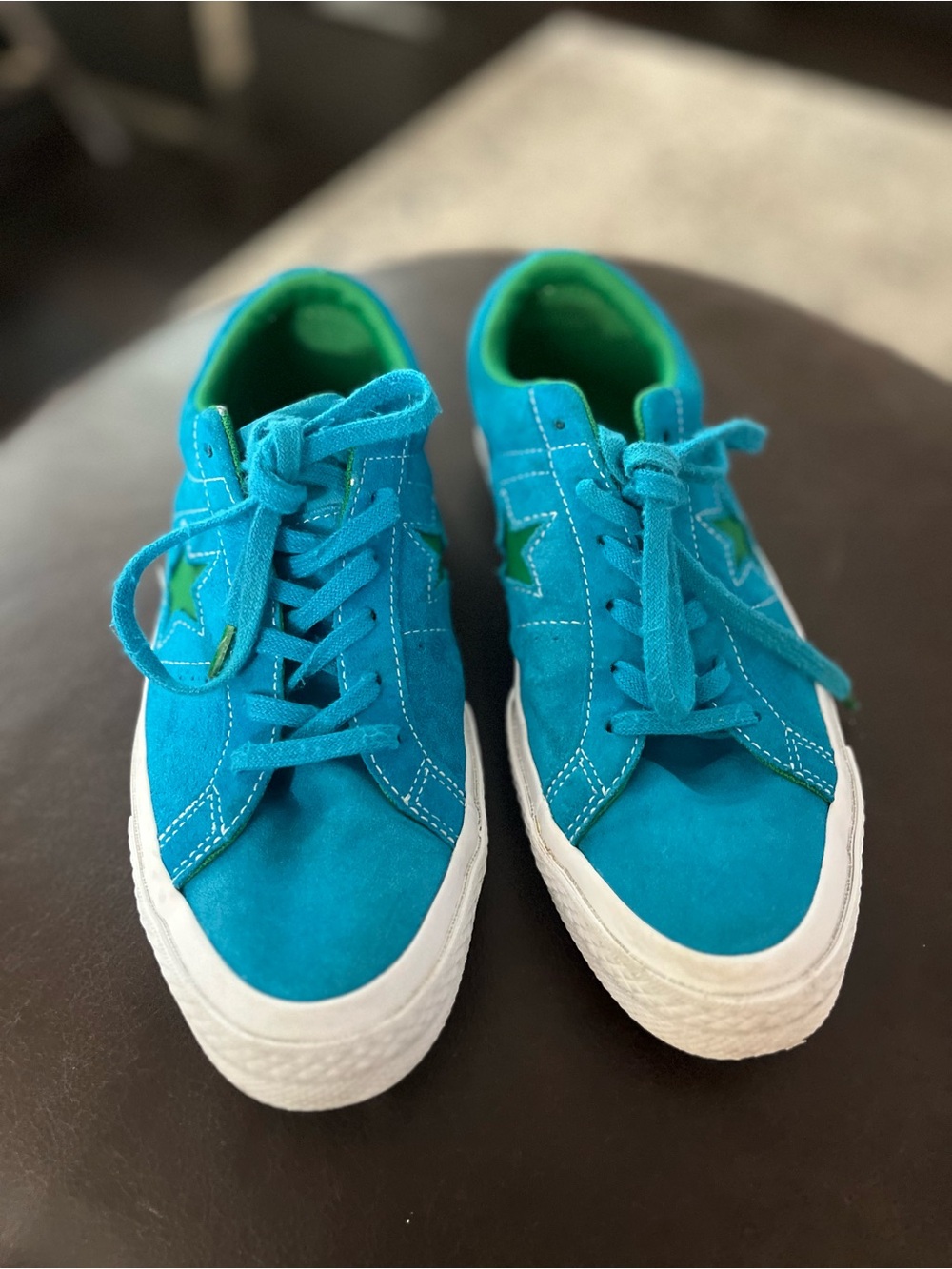 Converse Kids Leather upper Sneakers - Lace-Up Comfort _ Size 6